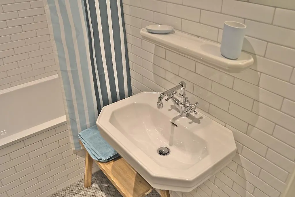 Het Koetshuis, Op 50M Van Zee, Voor 5 Personen, Centrum Westende Bad, Alle Comfort